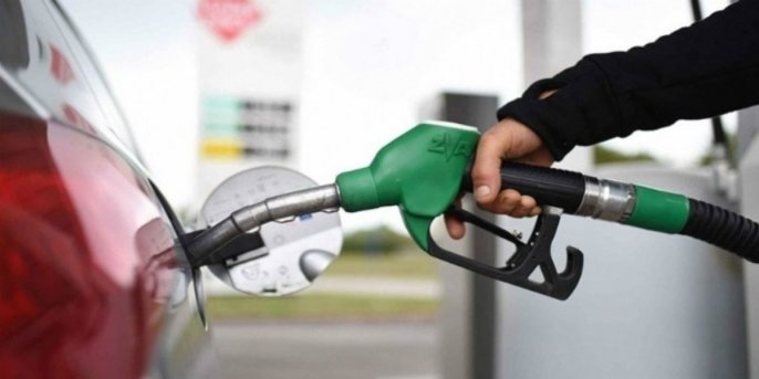 بعدما بلغ الغازوال 15 درهما.. خبير لكشـ24: أين اختفت وعود اكتشافات الغاز والبترول بالمغرب؟ ولماذا هذا التعتيم في ظل أزمة الغلاء؟