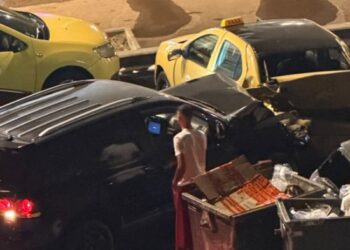 اصطدام عنيف يكبد ثلاث سيارات خسائر فادحة شارع علال الفاسي بمراكش
