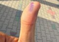 تشجيعا على المشاركة في التصويت.. صور الأصابع الموشومة بالمداد تغزو “فيسبوك”