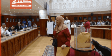بالڤيديو: السلطات تشرف على عملية قرعة توزيع حنطات العصير والفواكه الجافة بساحة جامع الفنا