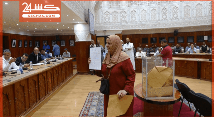 بالڤيديو: السلطات تشرف على عملية قرعة توزيع حنطات العصير والفواكه الجافة بساحة جامع الفنا