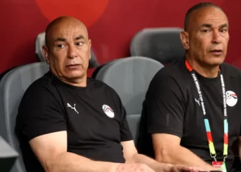 الفيفا يعاقب حسام وإبراهيم حسن