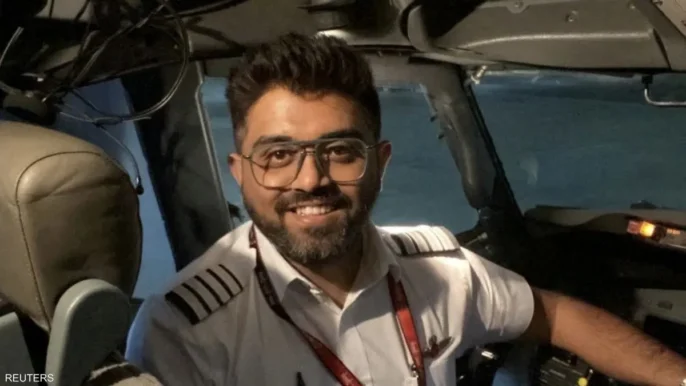 تفاصيل إنقاذ الرحلة 1073.. ماذا فعل الطيار والسباك؟