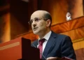 الأزمي ينتقد استمرار الاعفاءات لاستيراد الماشية