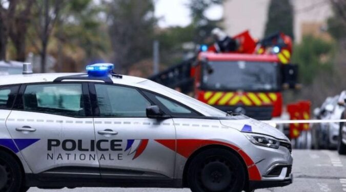 مسلح يقتل شخصا ويصيب 4 بالرصاص في ضواحي باريس